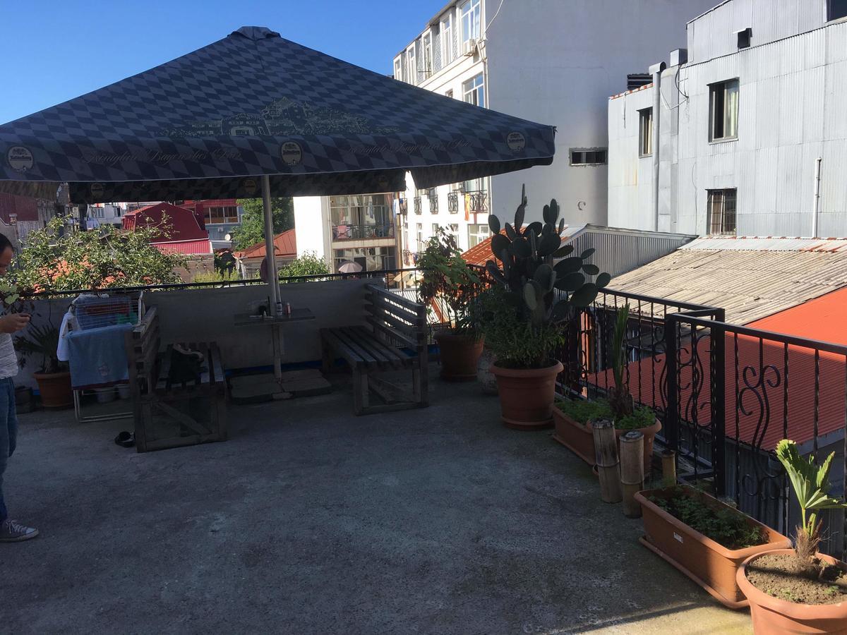 Makvalas Apartment In Batumi Centre Екстер'єр фото