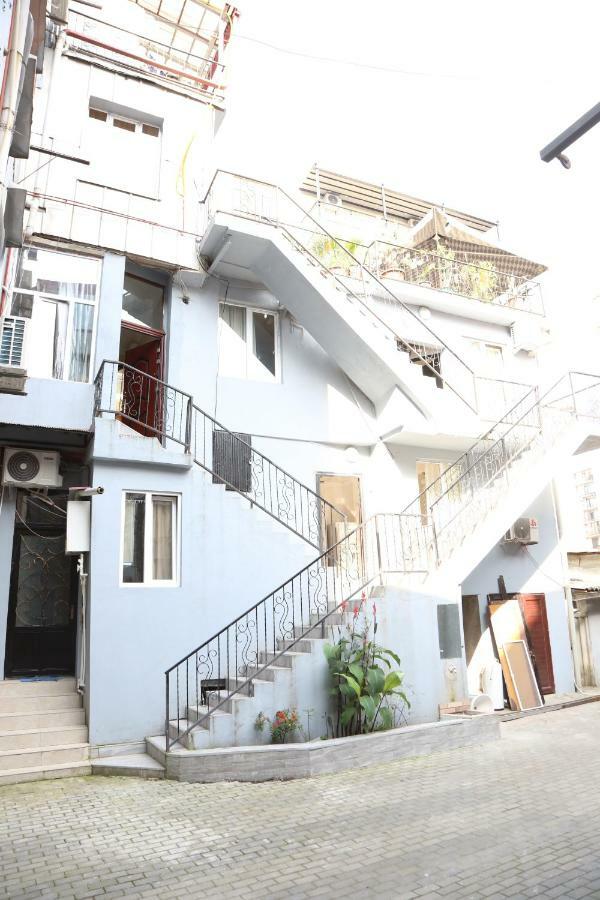 Makvalas Apartment In Batumi Centre Екстер'єр фото