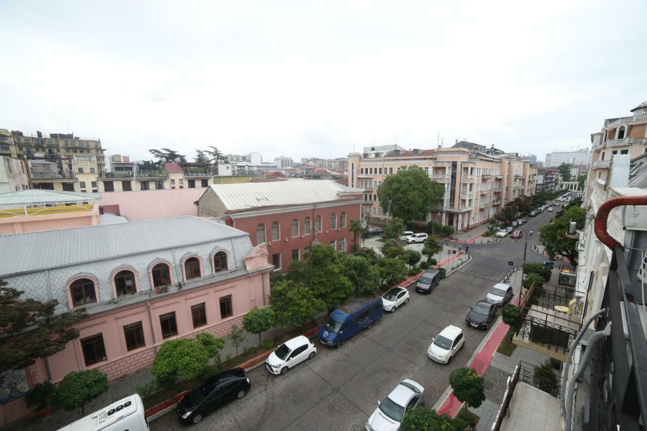 Makvalas Apartment In Batumi Centre Екстер'єр фото