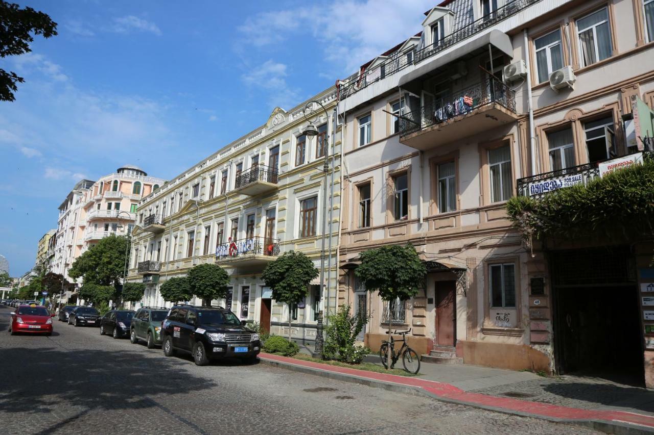 Makvalas Apartment In Batumi Centre Екстер'єр фото