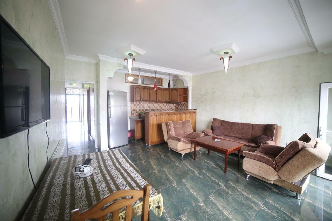 Makvalas Apartment In Batumi Centre Екстер'єр фото