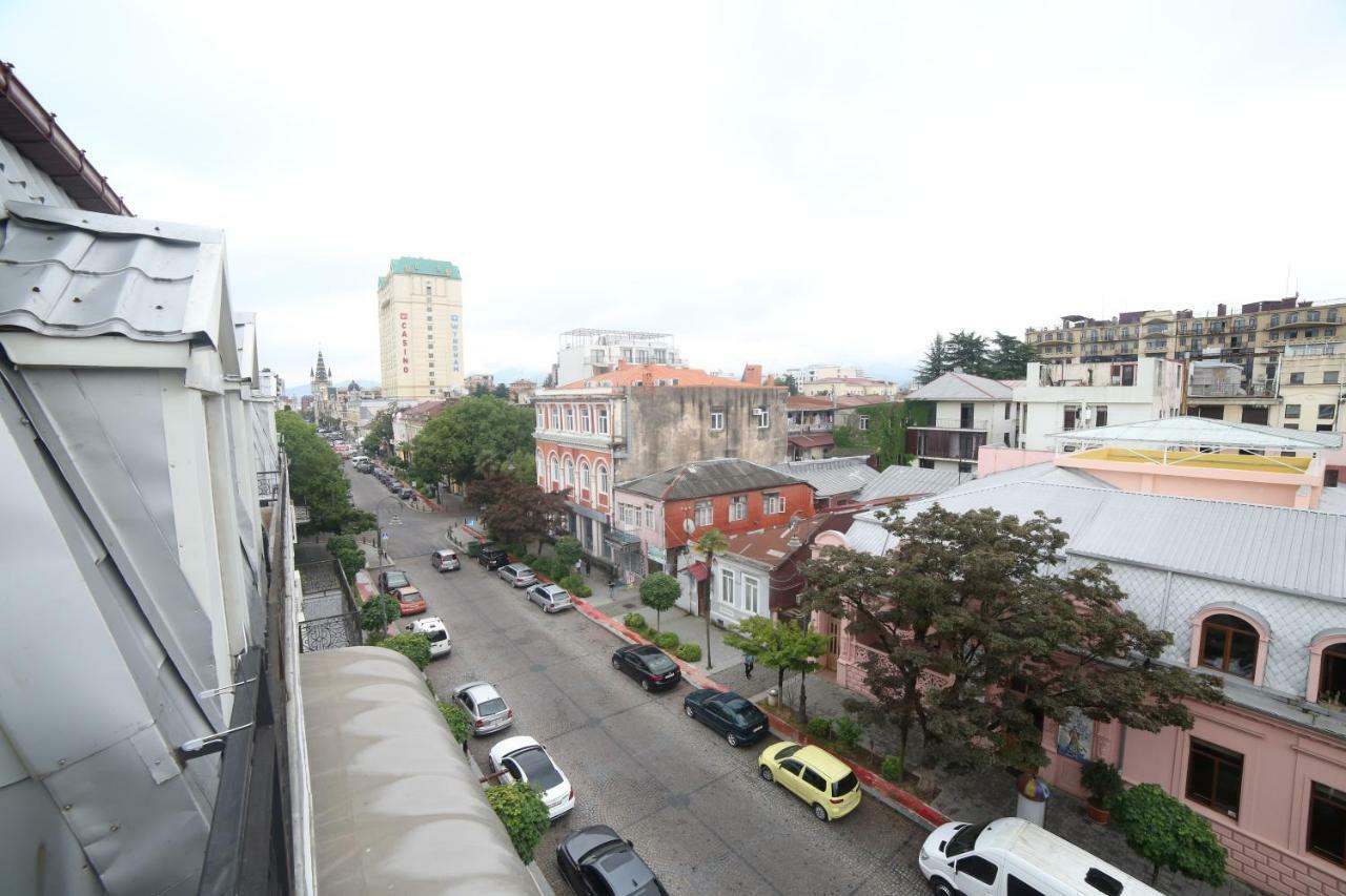 Makvalas Apartment In Batumi Centre Екстер'єр фото
